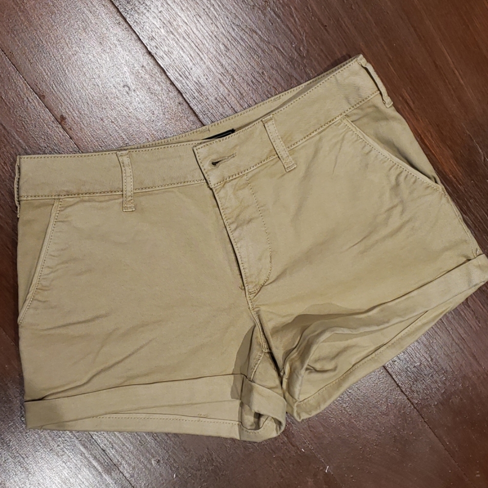 Abercrombie & Fitch Khaki Tan Women’s Shorts